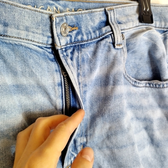 American eagle highest rise baggy distressed jeans sz 16 - Picture 4 of 9